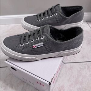 Superga 2750 Cotu Classic Unisex Sneakers Gray Sage Size 7 Women Size 5.5 Men